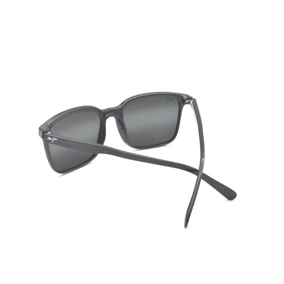 Maui Jim Wild Coast MJ 756-02H Black / Black Mirror Polarized